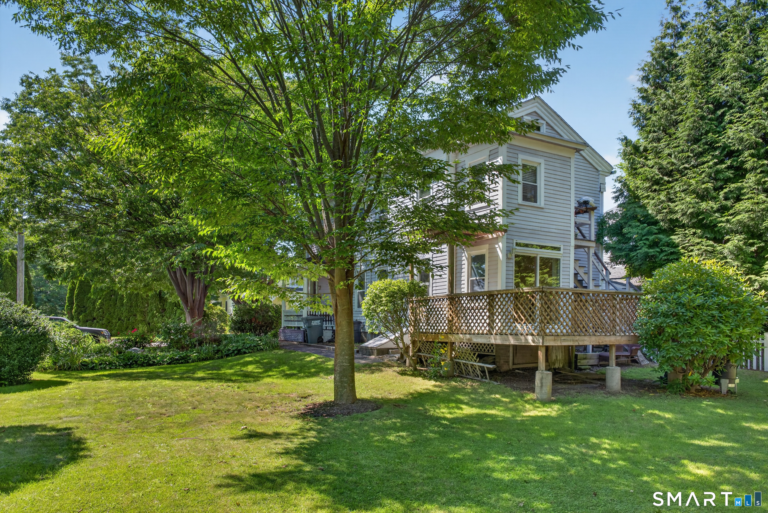 9 Broadway Avenue Stonington CT 06355