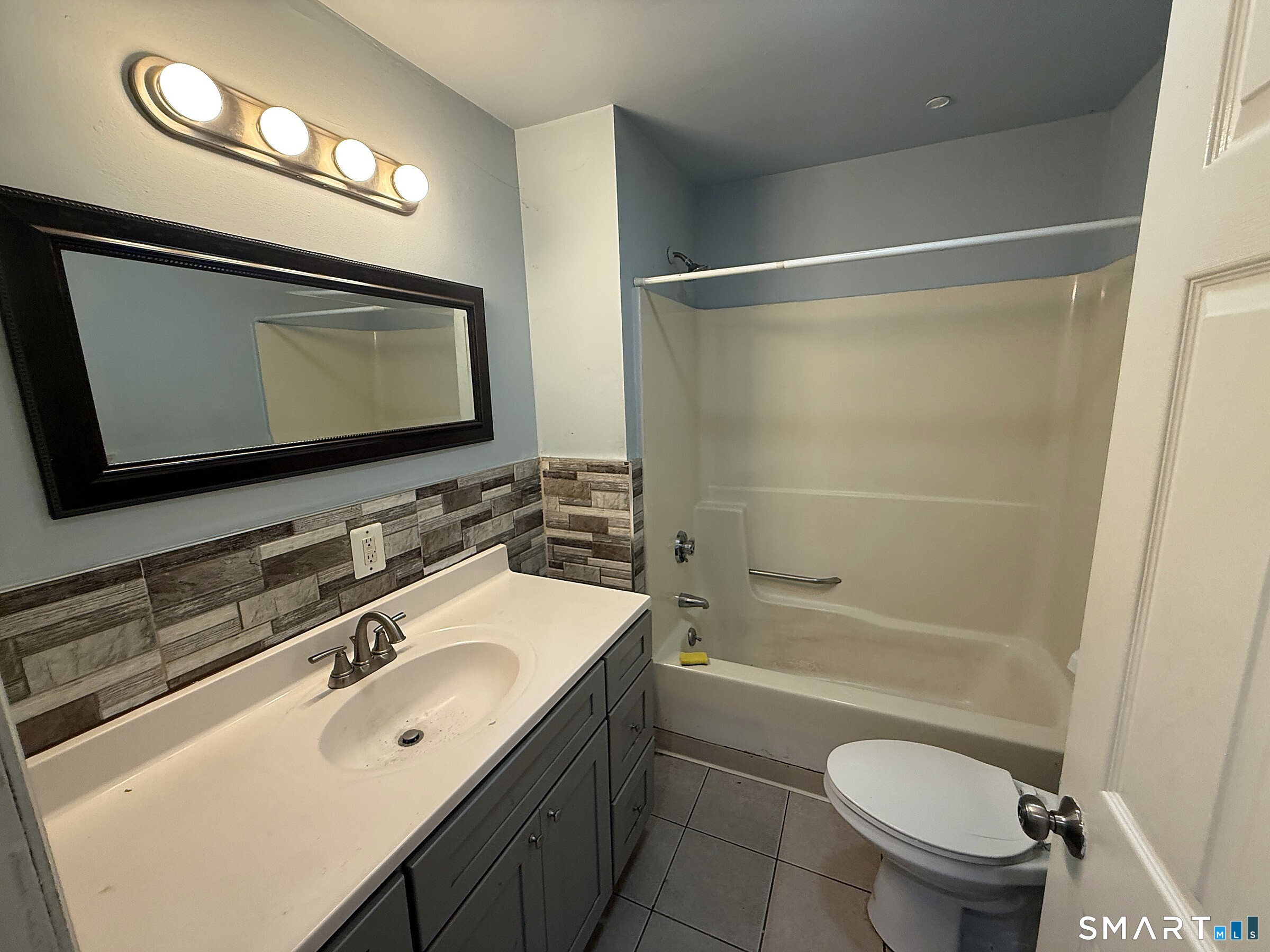 299 Oak Street Waterbury CT 06705