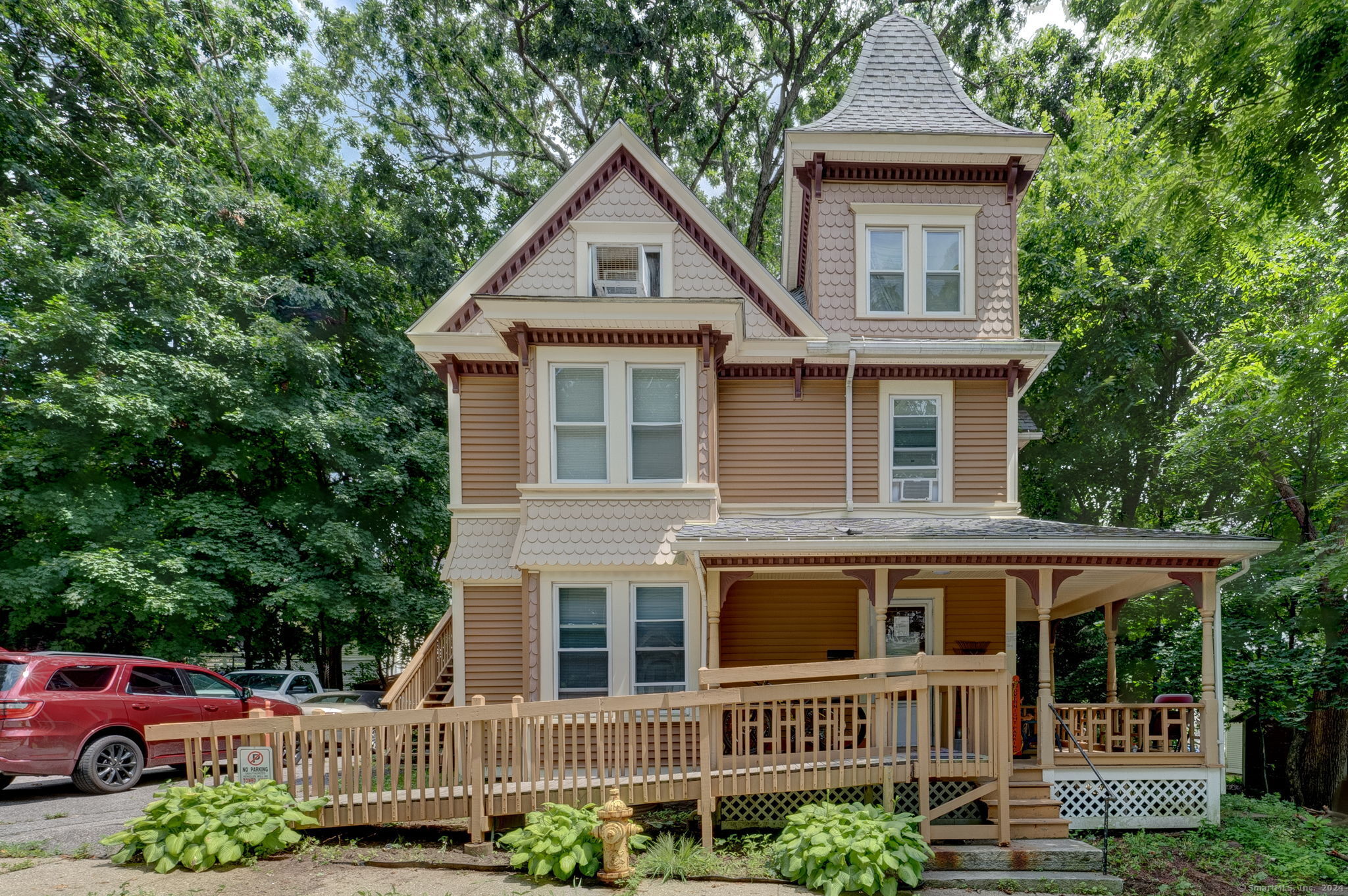 7 Cottage Place Windham CT 06226