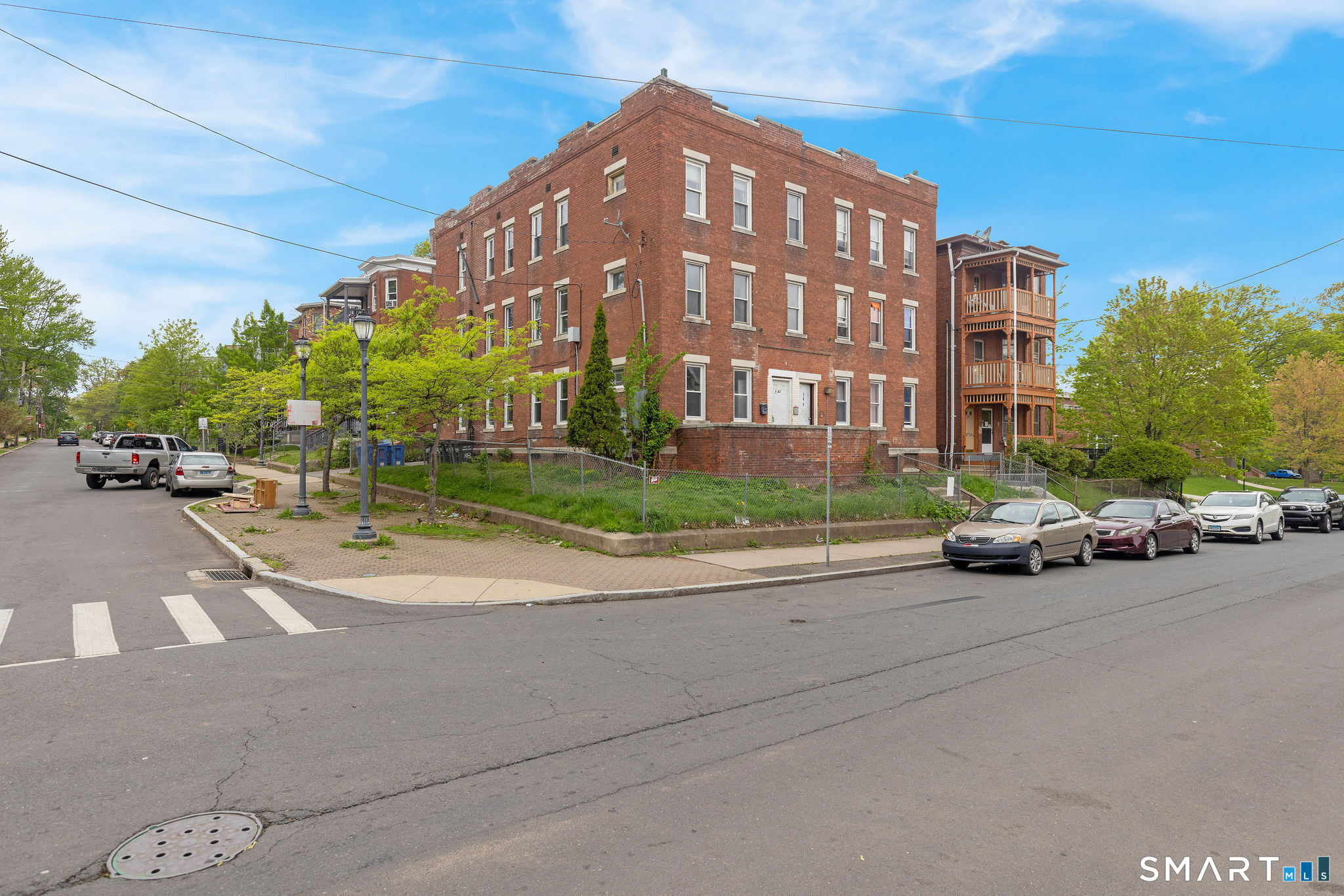 143 Putnam Street Hartford CT 06106