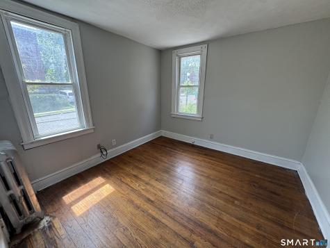 143 Putnam Street Hartford CT 06106