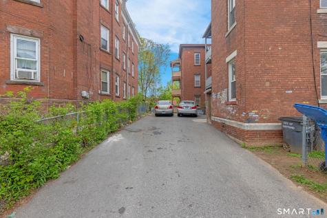 143 Putnam Street Hartford CT 06106