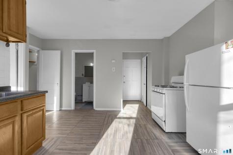 143 Putnam Street Hartford CT 06106