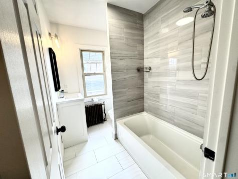 162 High Street Naugatuck CT 06770