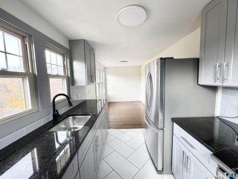 162 High Street Naugatuck CT 06770