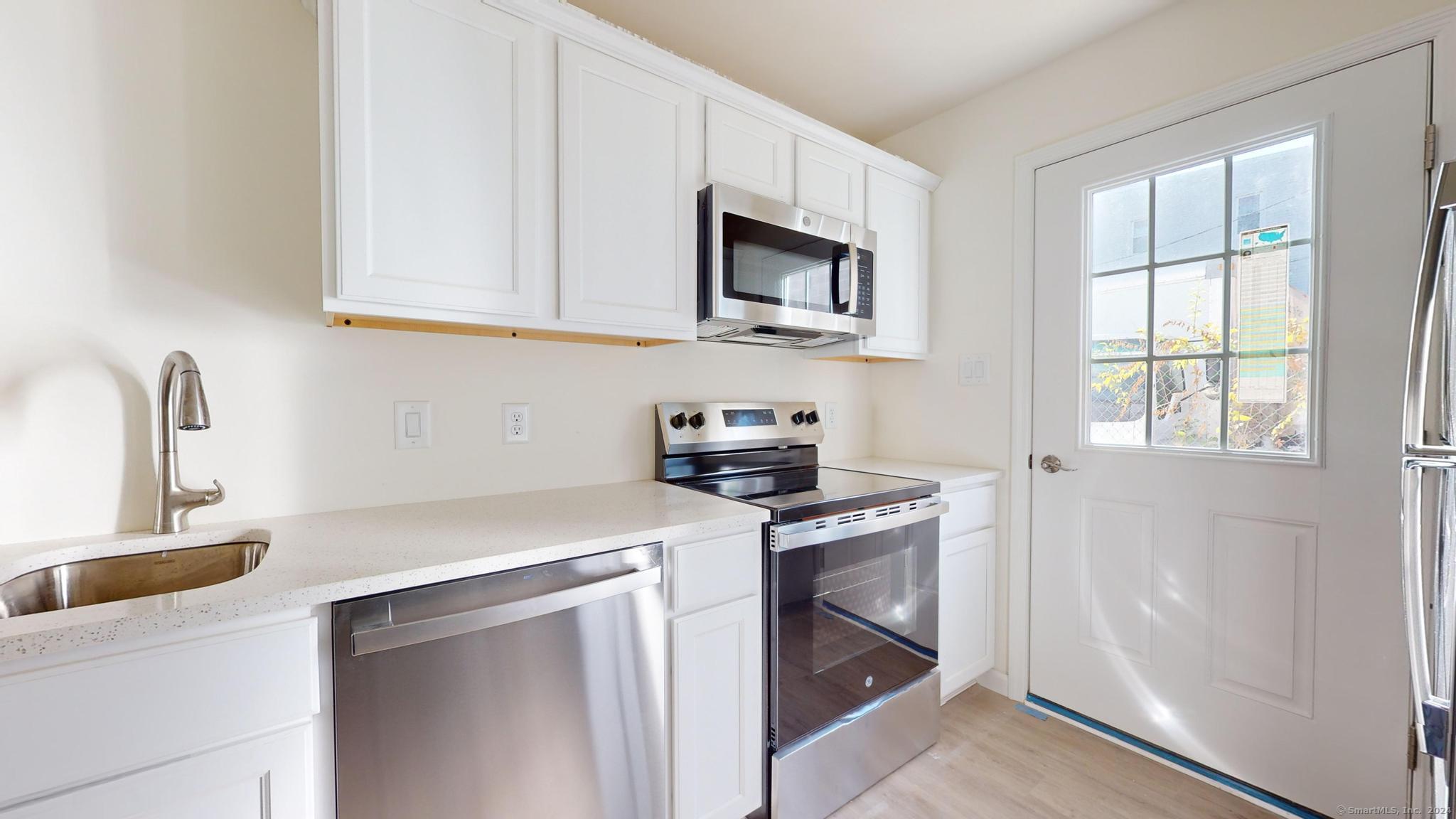 281 Greenwich Avenue Stamford CT 06902