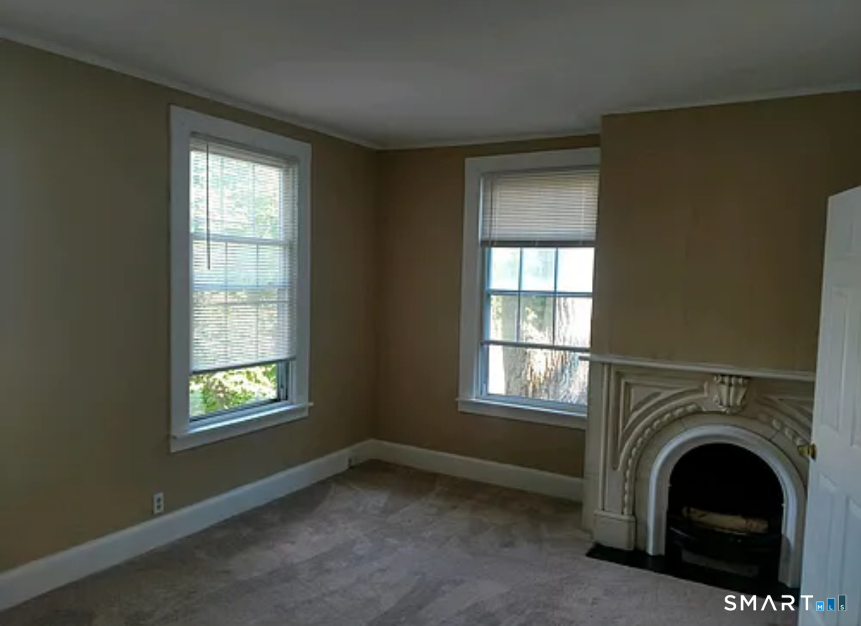 202 Broadway Norwich CT 06360