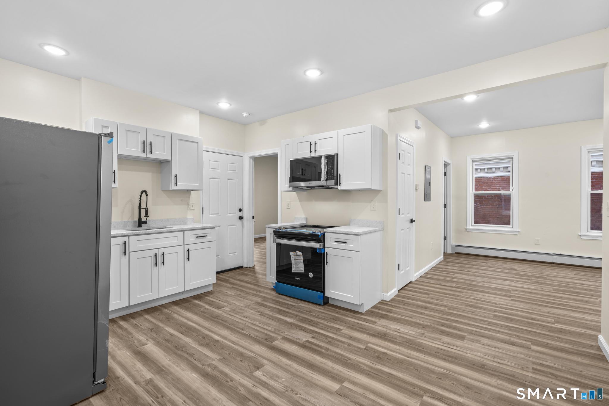 81-83 Hungerford Street Hartford CT 06106