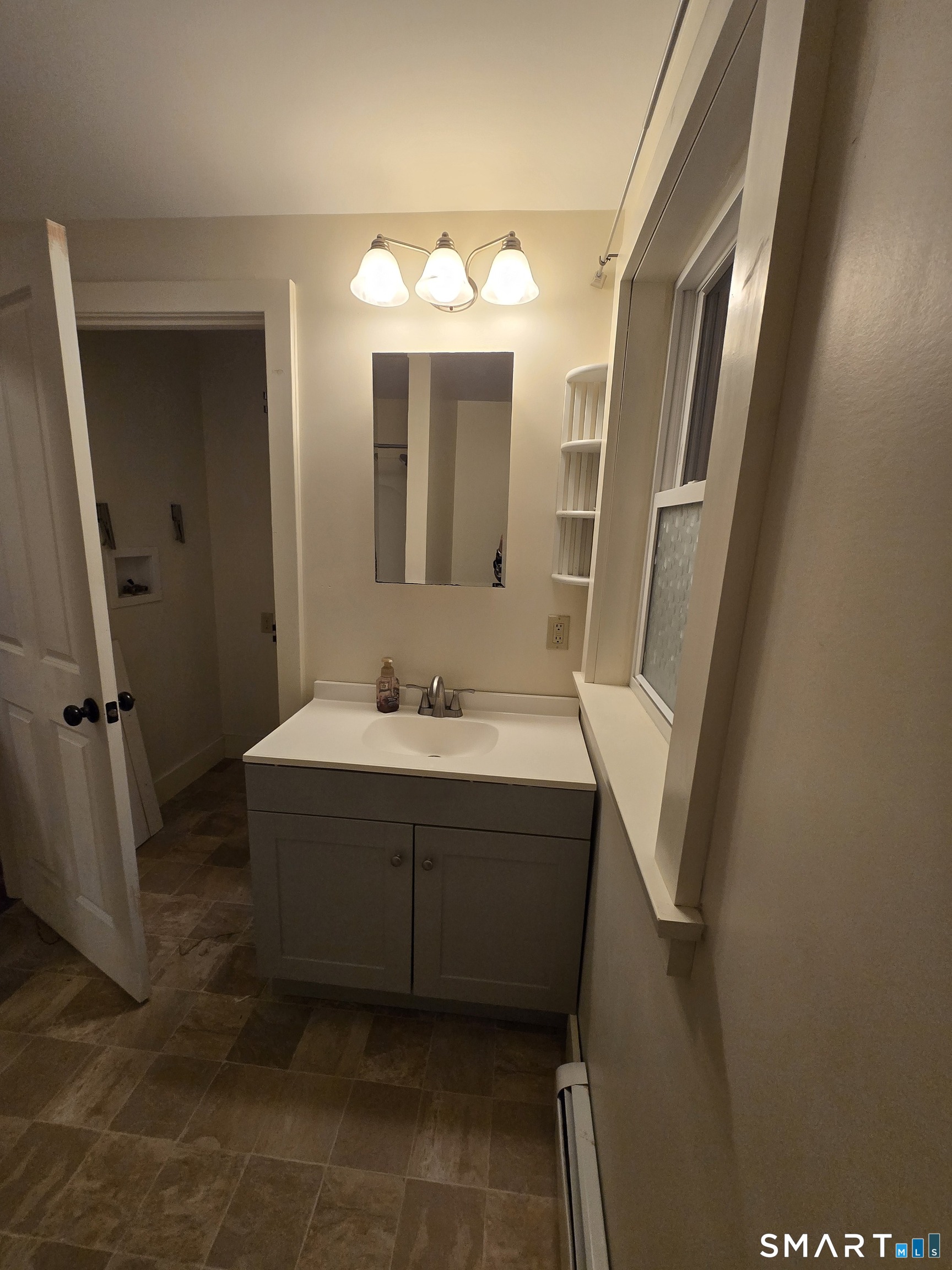 63 Belden Street New London CT 06320