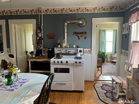 18 Addison Street Putnam CT 06260