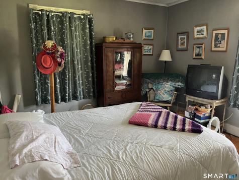 18 Addison Street Putnam CT 06260