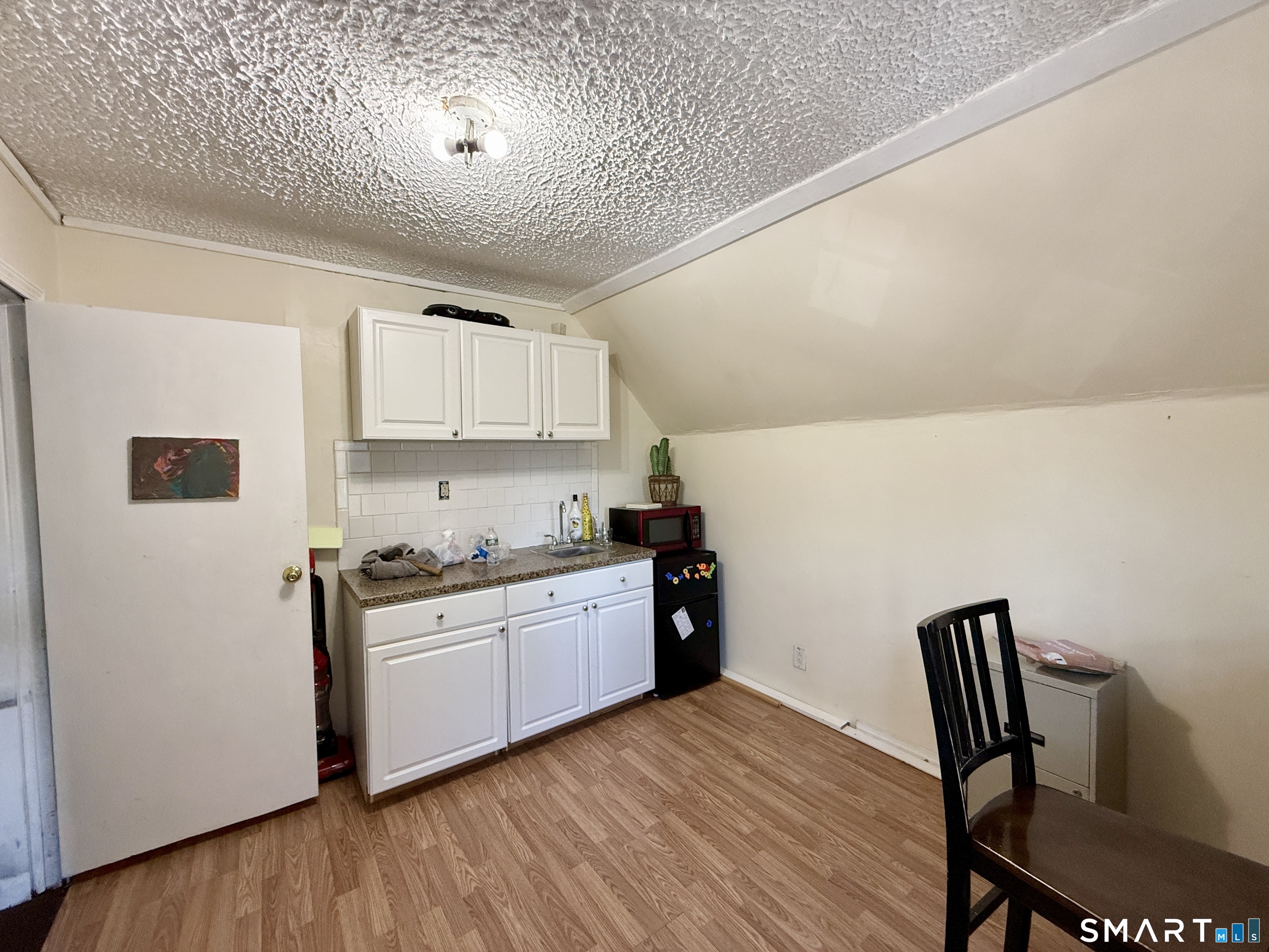 220 Maple Street New Britain CT 06051