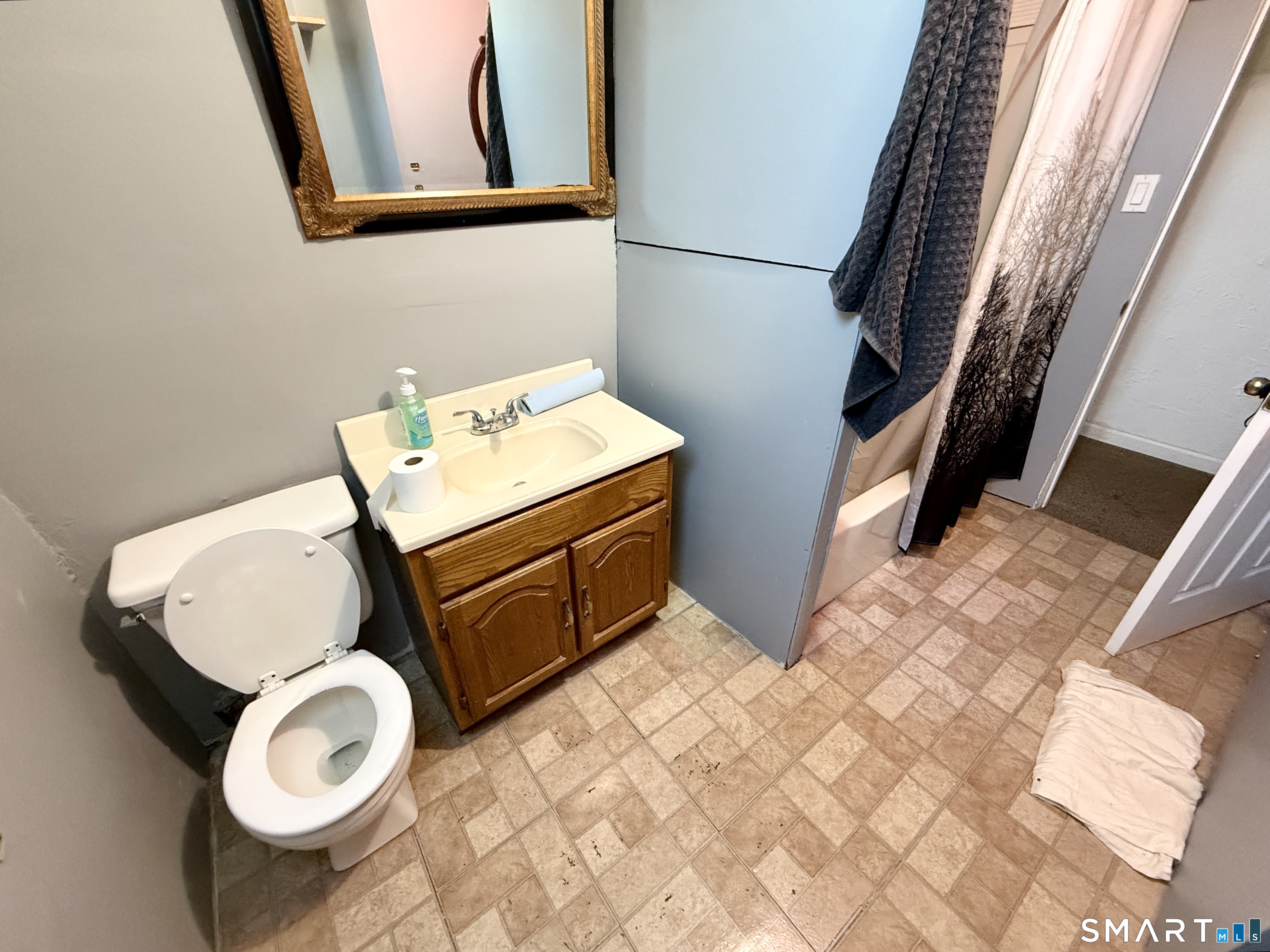 220 Maple Street New Britain CT 06051