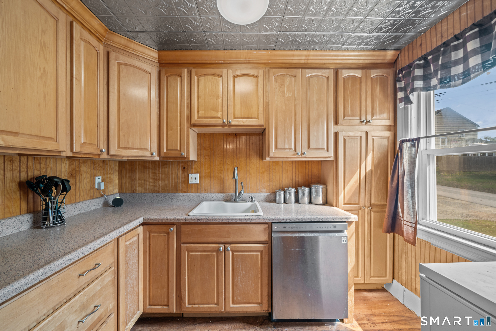 5 Eighth Street Plainfield CT 06374