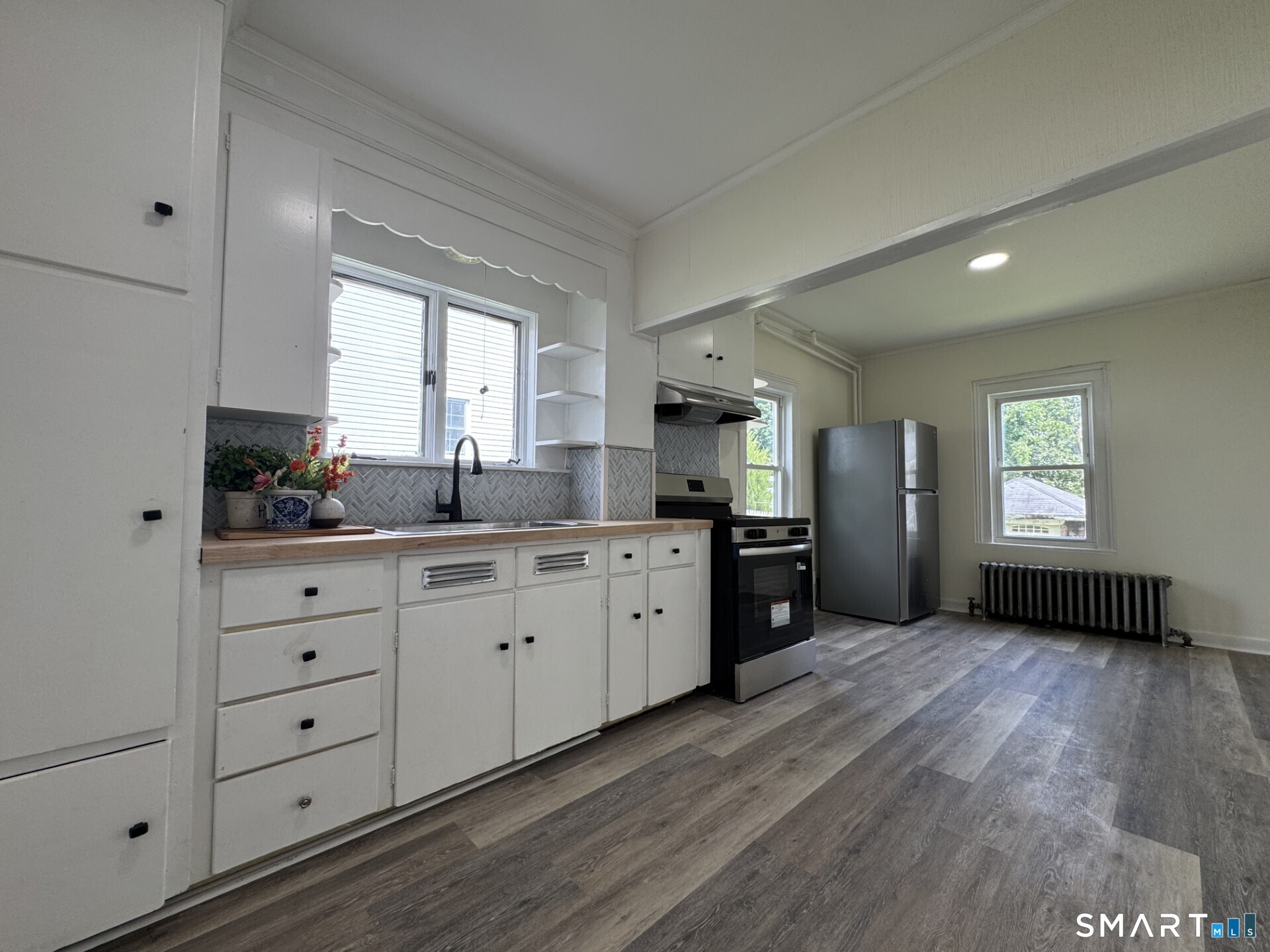 59 Pleasant Street Danbury CT 06810
