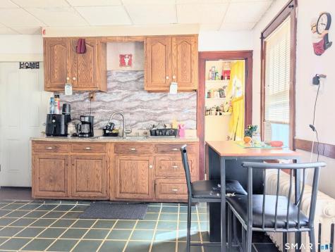 106 Edin Avenue Waterbury CT 06706
