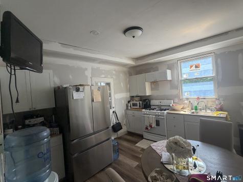 13 Mcdermott Street Danbury CT 06810