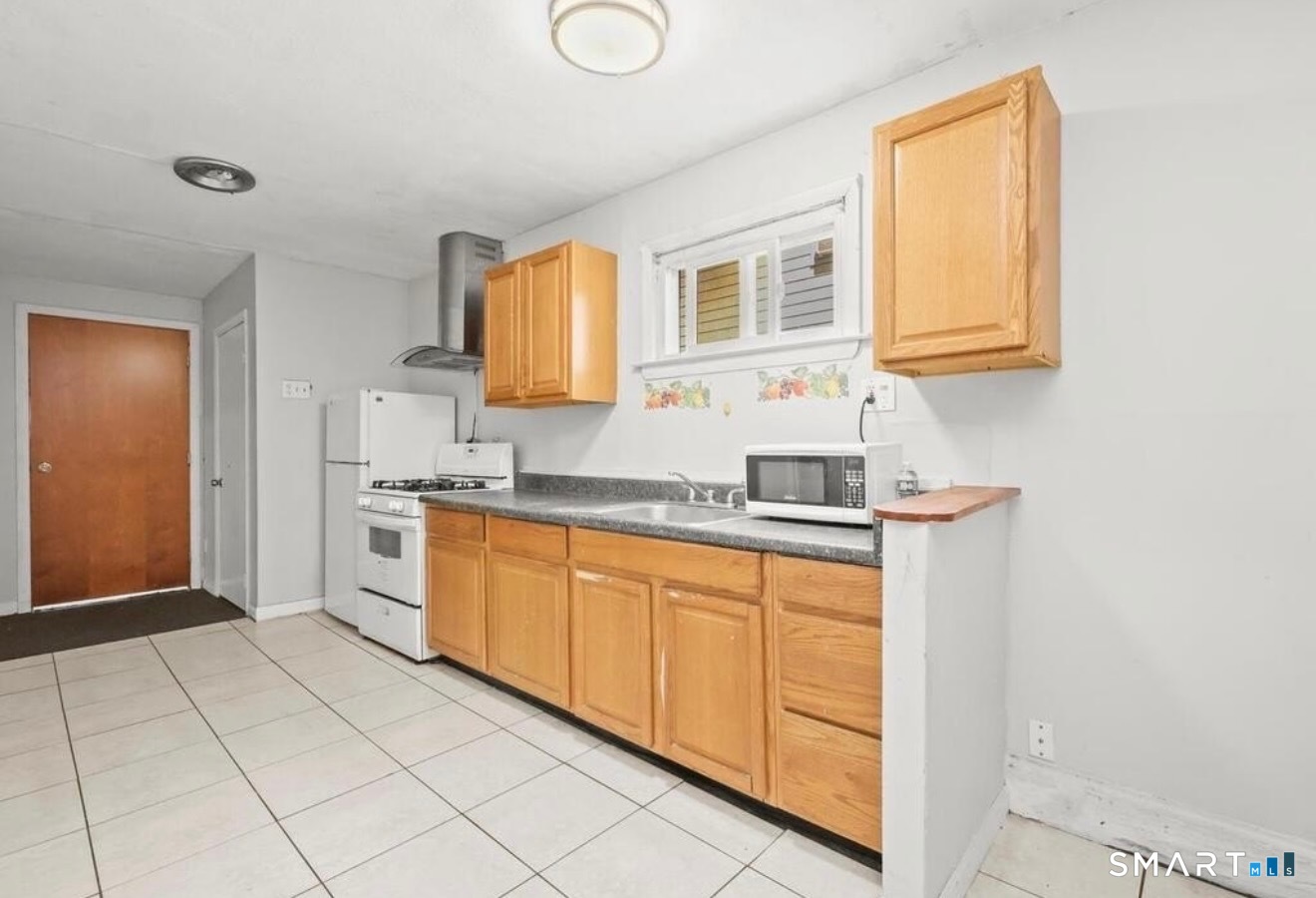 36 Baggott Street West Haven CT 06516