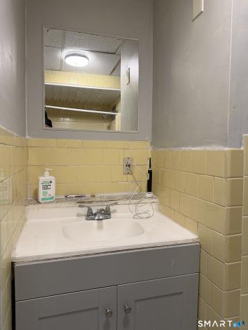 36 Baggott Street West Haven CT 06516