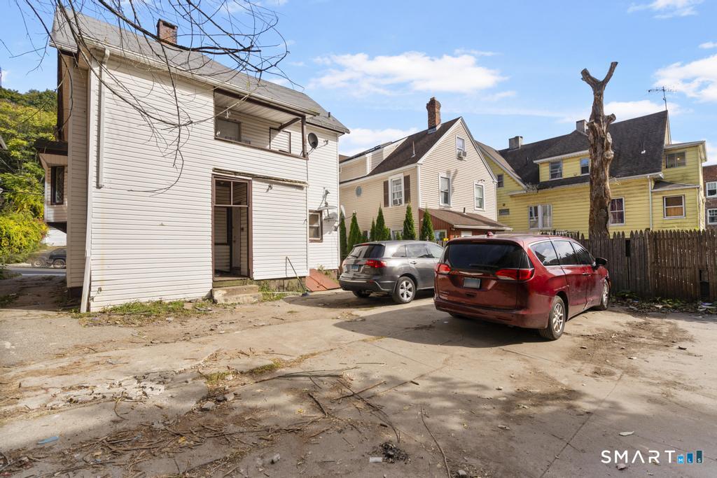 335 Willow Street Waterbury CT 06710