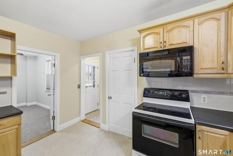 46 Main Street Essex CT 06409
