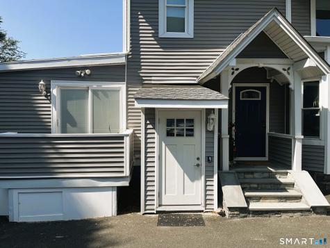 4 Bates Place Danbury CT 06810