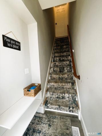 4 Bates Place Danbury CT 06810