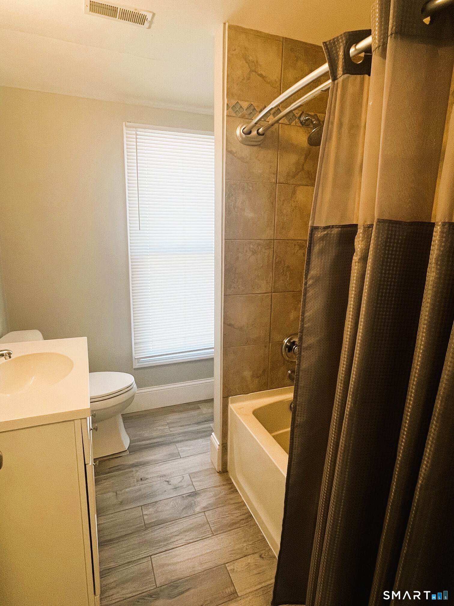 4 Bates Place Danbury CT 06810