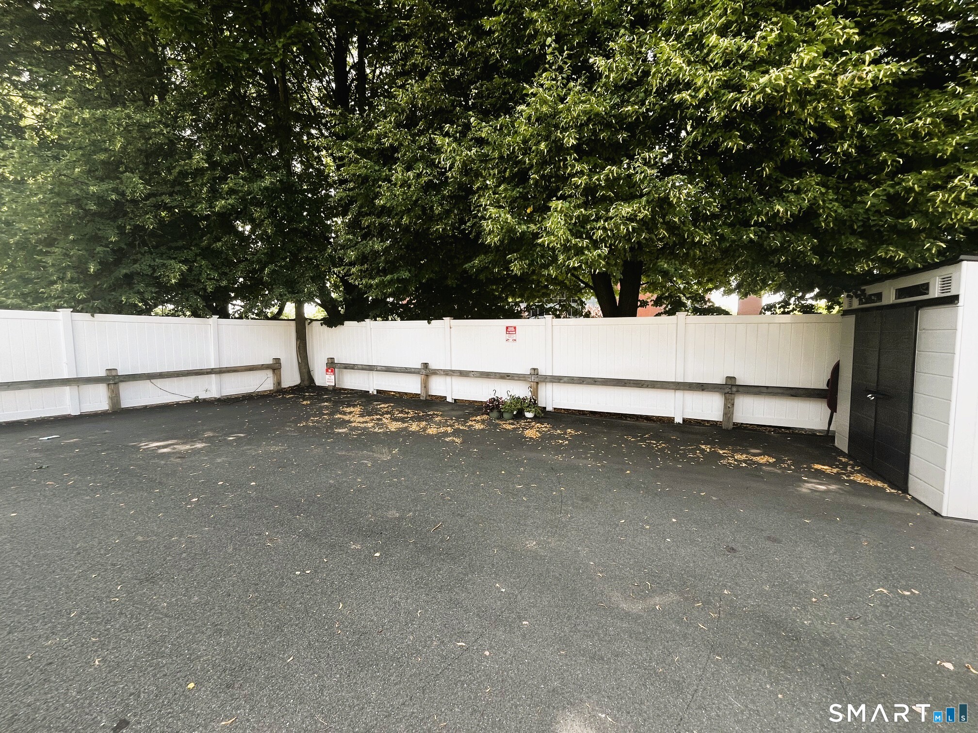 4 Bates Place Danbury CT 06810