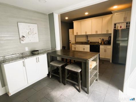 4 Bates Place Danbury CT 06810