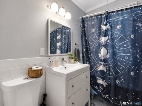 112-114 Maple Street Manchester CT 06040