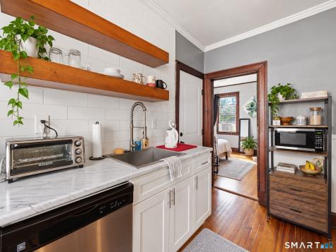 112-114 Maple Street Manchester CT 06040