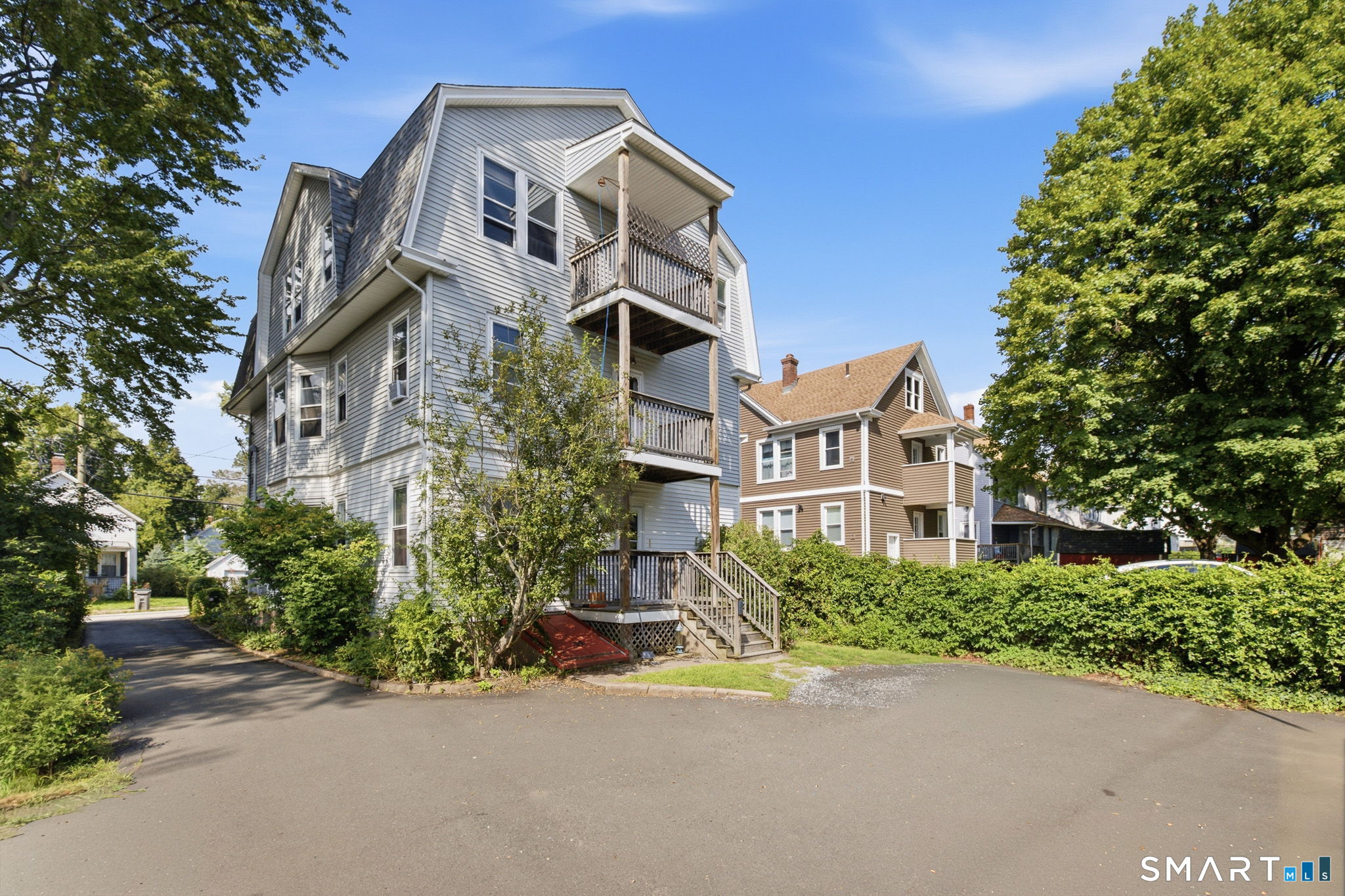 112-114 Maple Street Manchester CT 06040