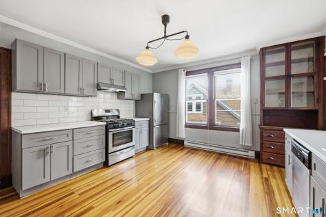 112-114 Maple Street Manchester CT 06040