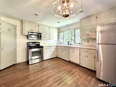 15 Ilion Road New Fairfield CT 06812