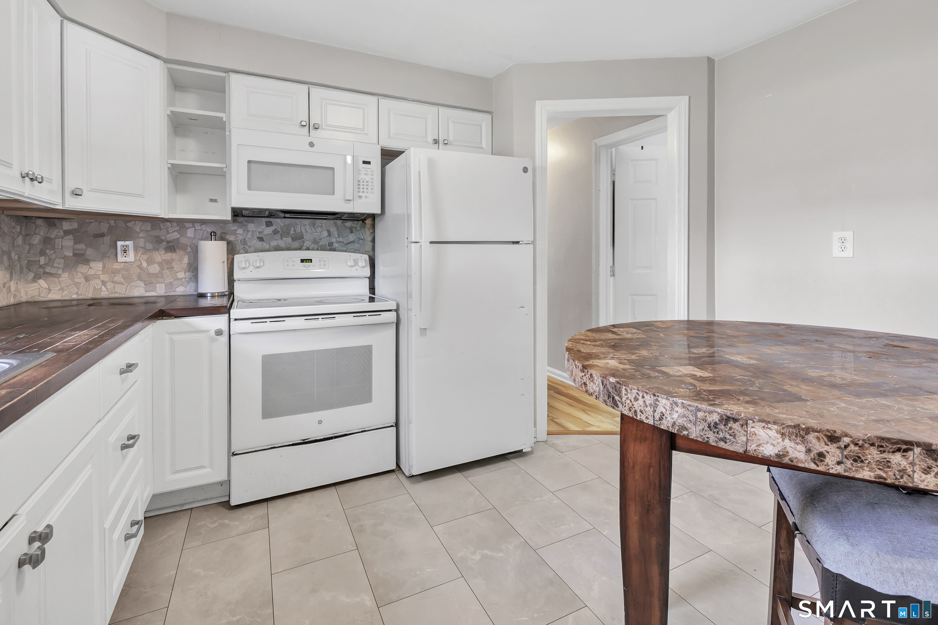 35-37 Omega Avenue Bridgeport CT 06606