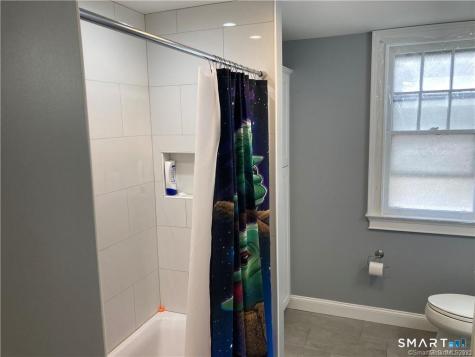 18 Maplewood Avenue West Hartford CT 06119