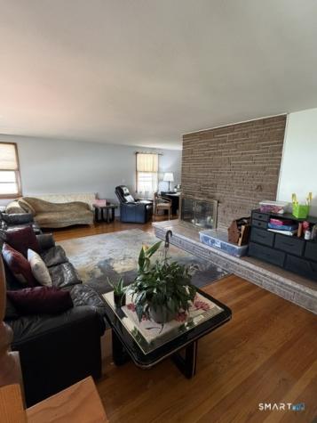 Hamden CT 06514
