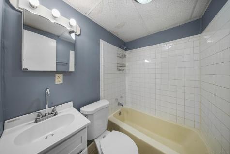 33-35 Granfield Avenue Bridgeport CT 06610