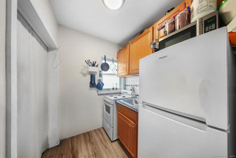 33-35 Granfield Avenue Bridgeport CT 06610
