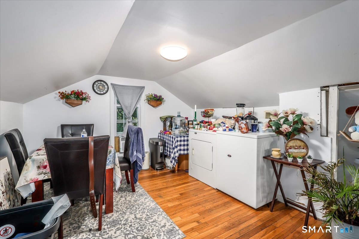 28 Mountainville Road Danbury CT 06810