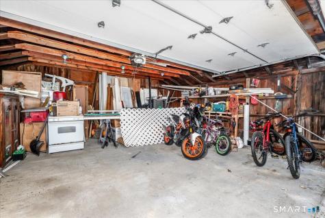 28 Mountainville Road Danbury CT 06810
