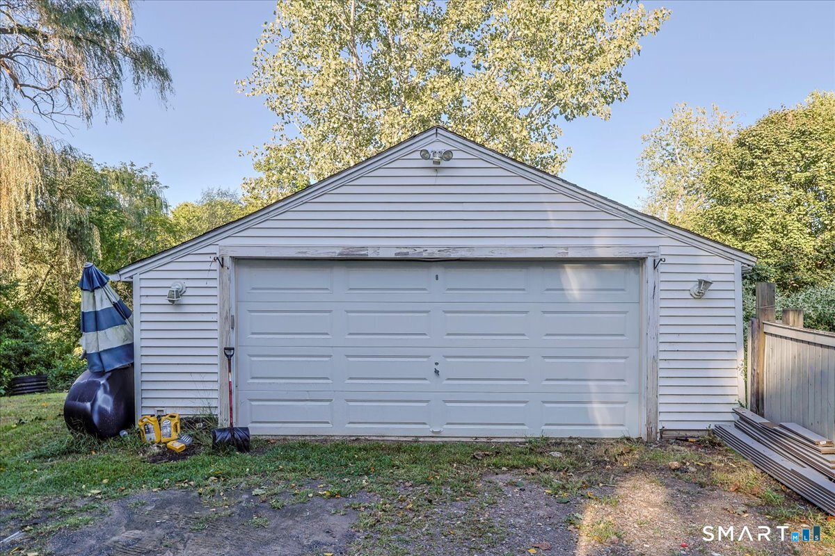 28 Mountainville Road Danbury CT 06810