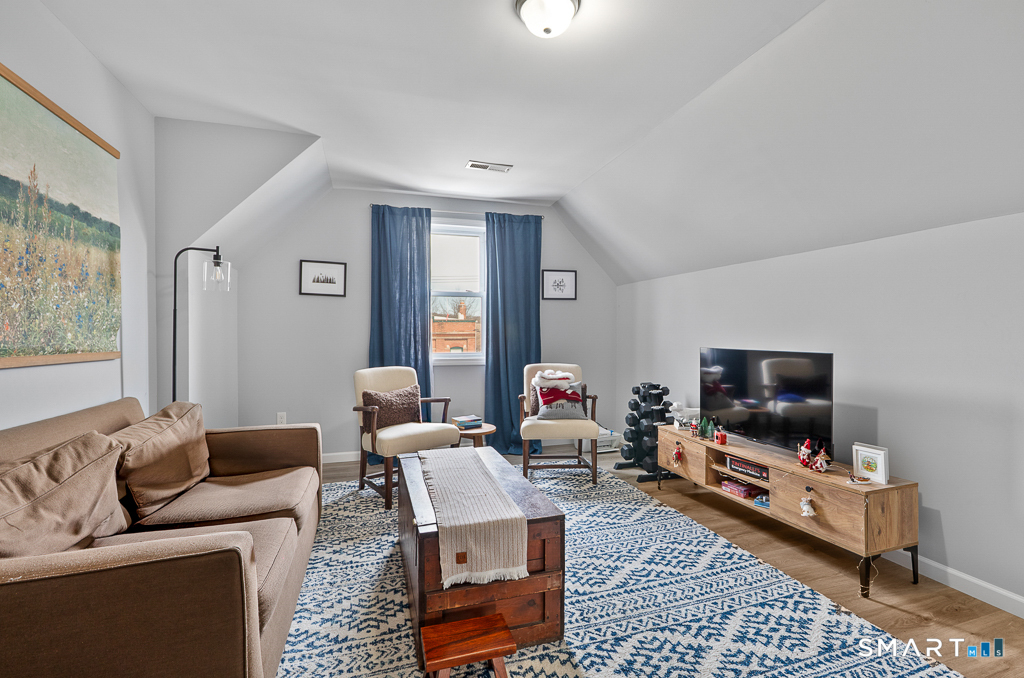 16 Edwards Street New Haven CT 06511