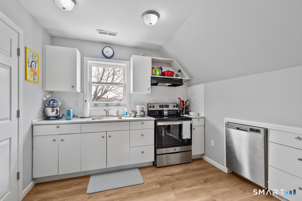 16 Edwards Street New Haven CT 06511