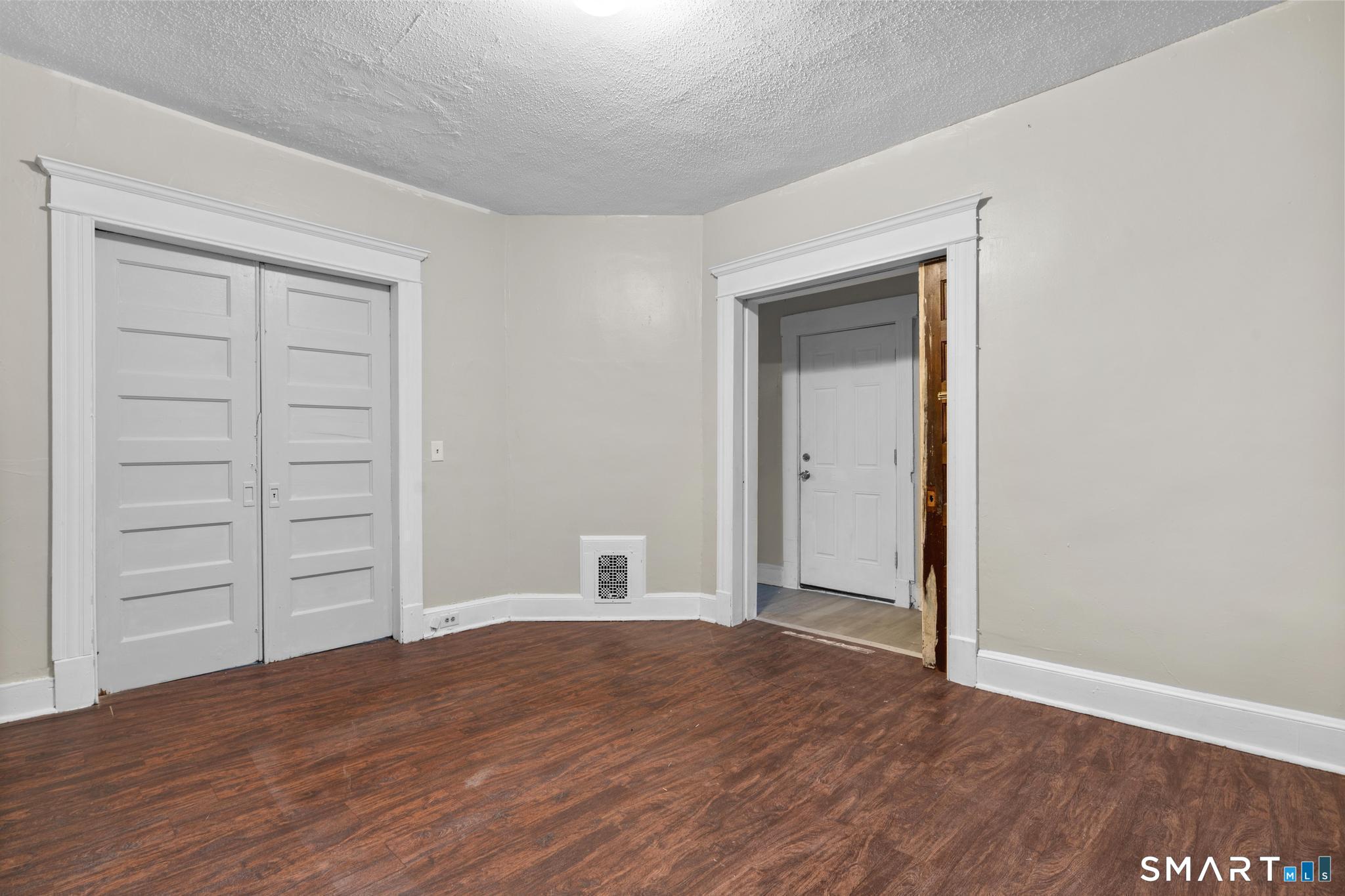 37 Plaza Avenue Waterbury CT 06710