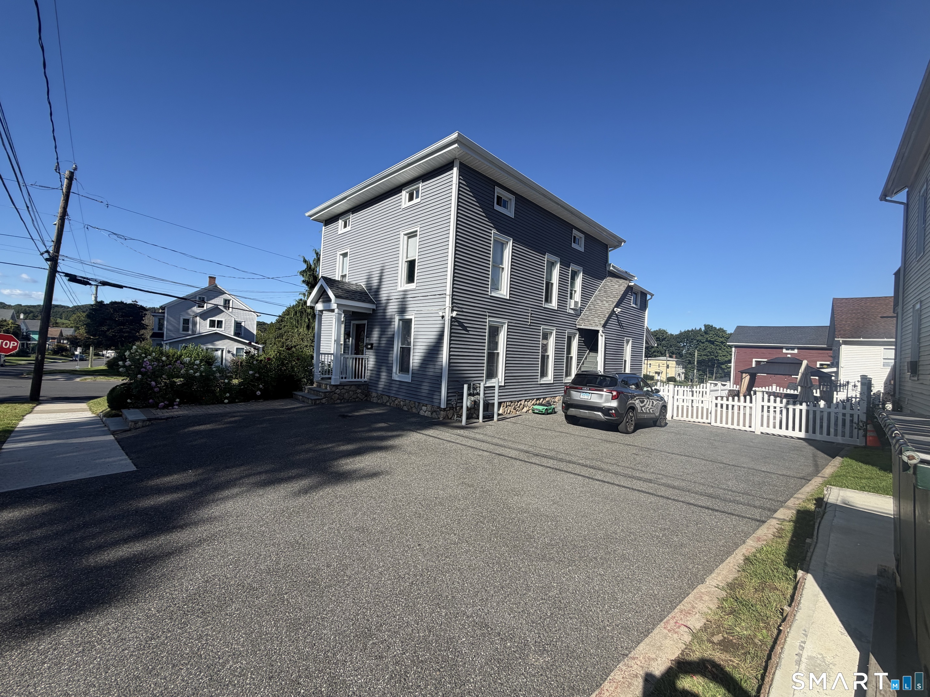 19 Mallory Street Danbury CT 06810