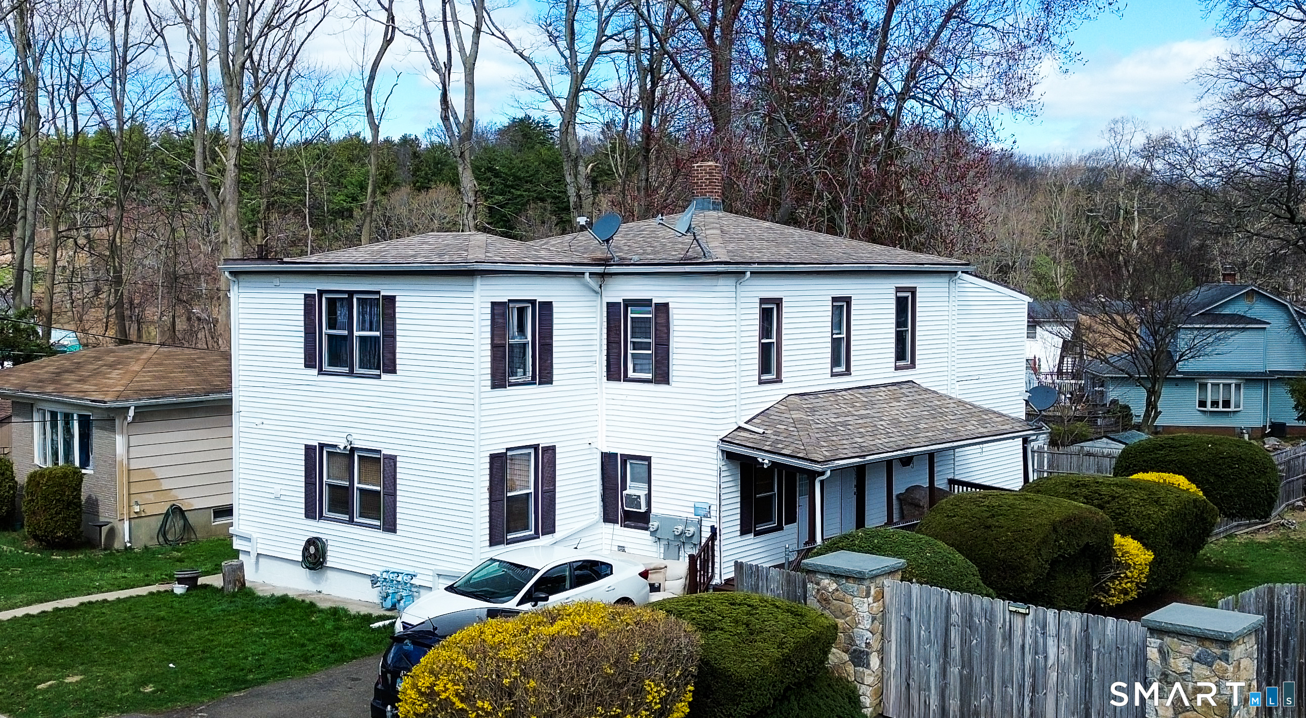 61 Hillside Street West Haven CT 06516