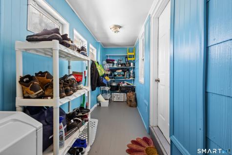 61 Hillside Street West Haven CT 06516