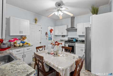 61 Hillside Street West Haven CT 06516